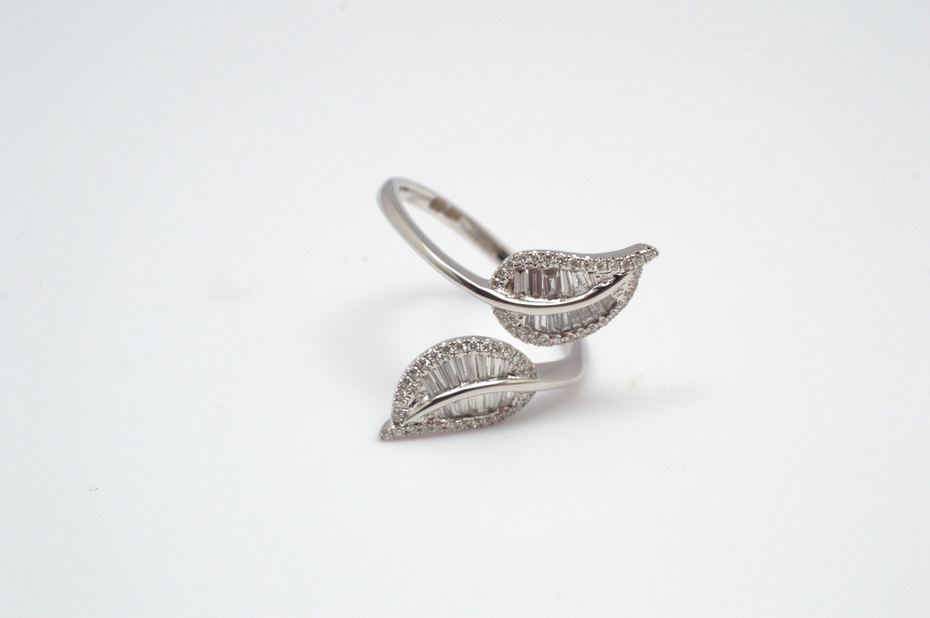 Ring- April